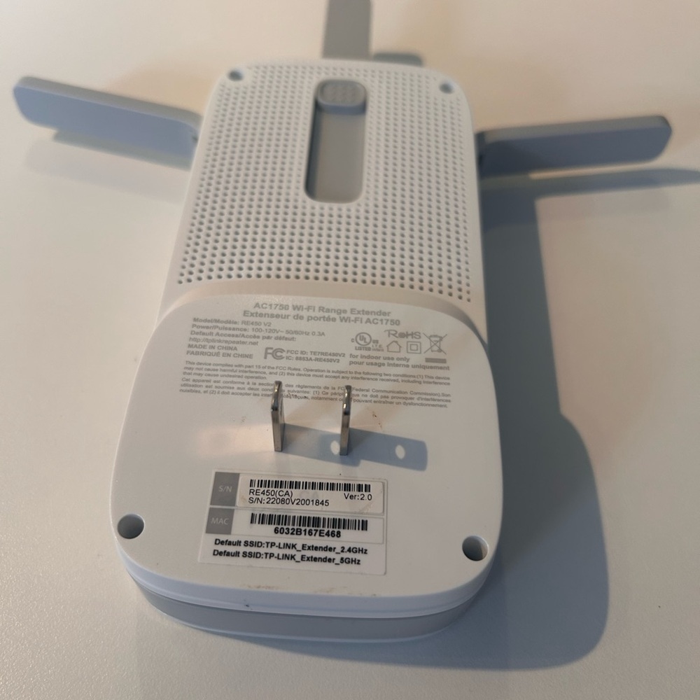 TP-Link Dual-Band White Wireless Extender - Picture 2 of 3